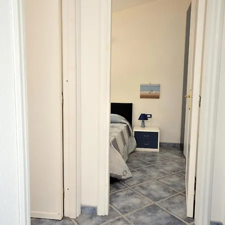 Attico Zirolia *